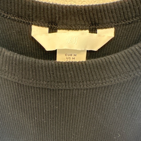 H&M Black Ribbed Tank Top - Picture 2 of 2